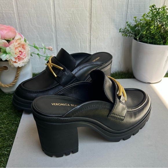 Veronica Beard Women's
Wynter Clog in black NEW - Picture 13 of 16